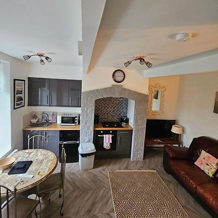 The Retreat At Plover Cottage Lindley Huddersfield Exterior photo