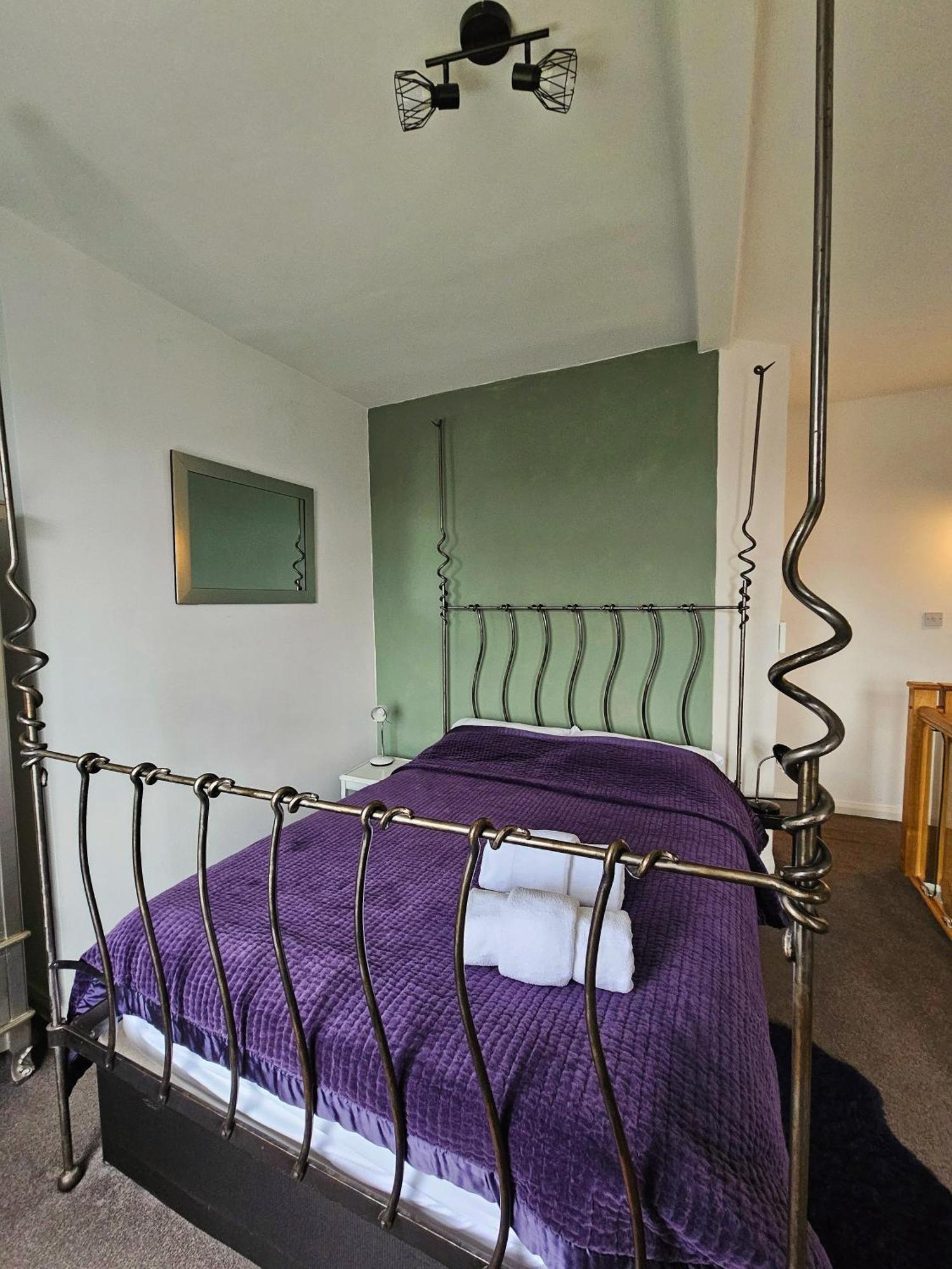 The Retreat At Plover Cottage Lindley Huddersfield Exterior photo
