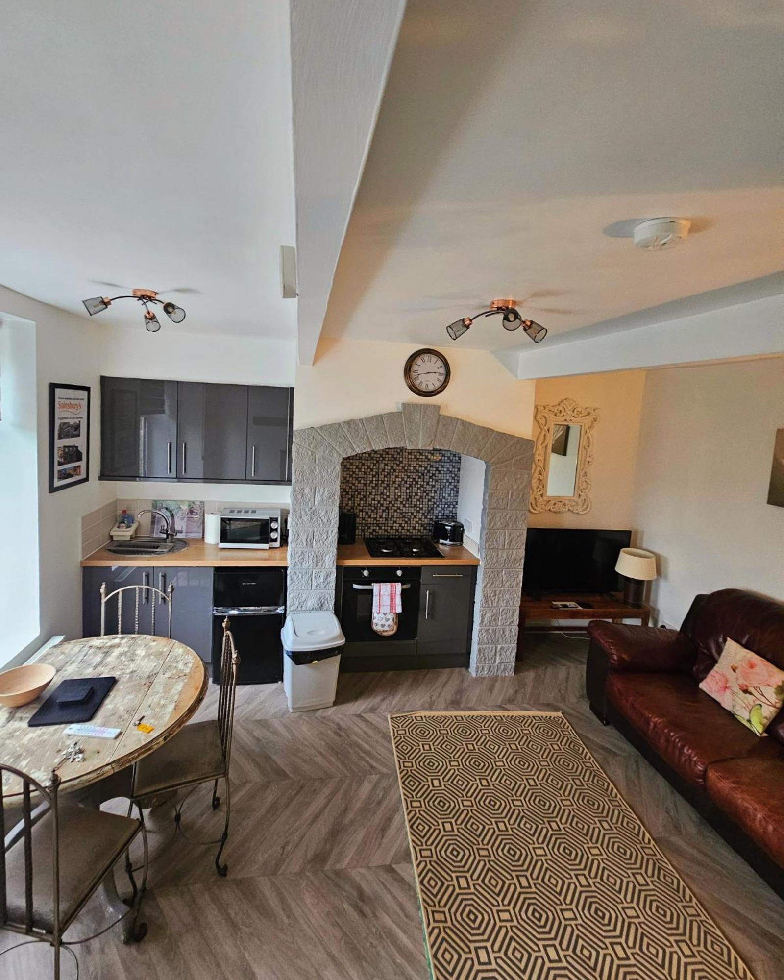 The Retreat At Plover Cottage Lindley Huddersfield Exterior photo